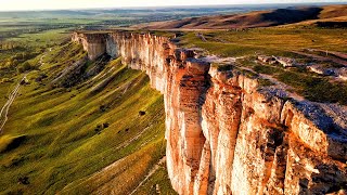 БЕЛАЯ СКАЛА в Крыму  ЖУТКОЕ место. Путешествие по краю пропасти. ГИГАНТСКОЕ дерево СУВОРОВСКИЙ ДУБ.