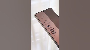 Minimalist home screen 😍 dynamic clock widget #shorts #s25ultra #customization #android #wallpaper