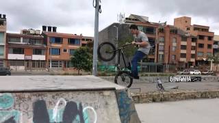 Bmx Zipa en cámara lenta