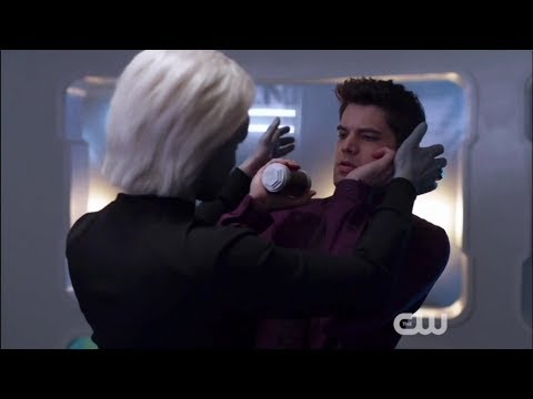 Supergirl 3x18 Sneak Peek #2 "Shelter from the Storm" Season 3 Episode 18