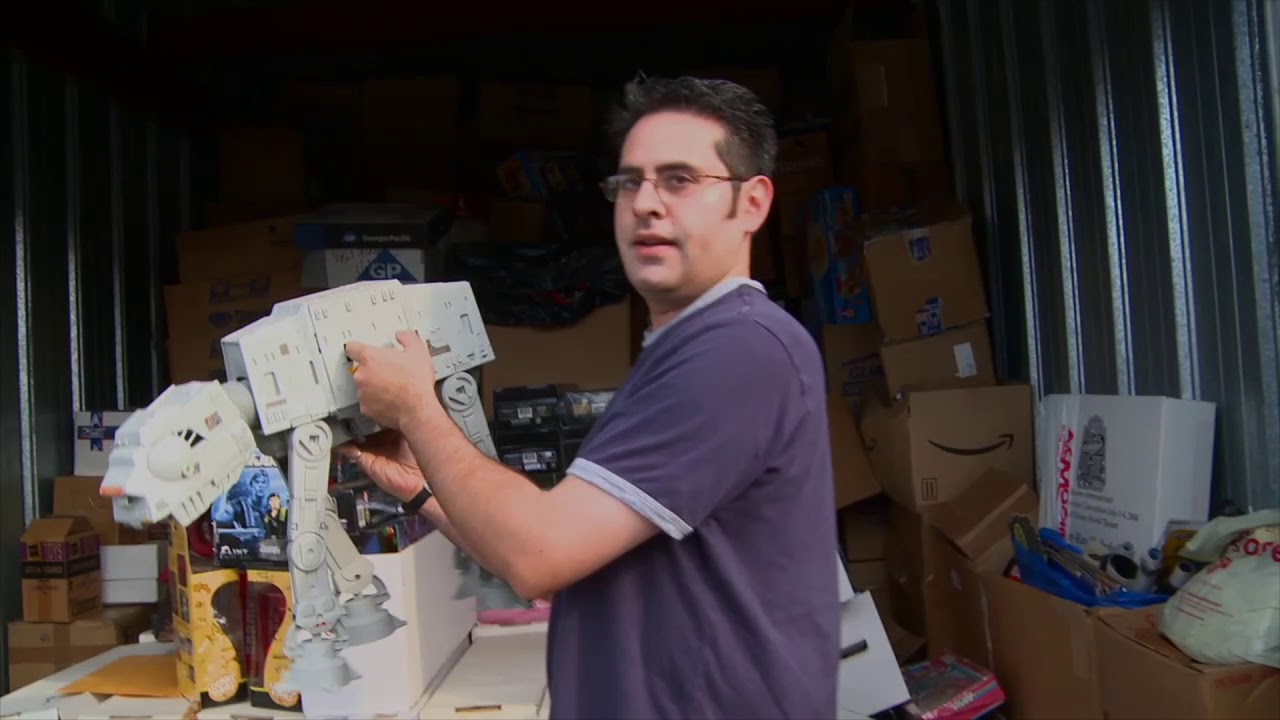 COLLECTABLE SPECTACLE - Mark Bellomo - 2 of 18 (Toy Collection)