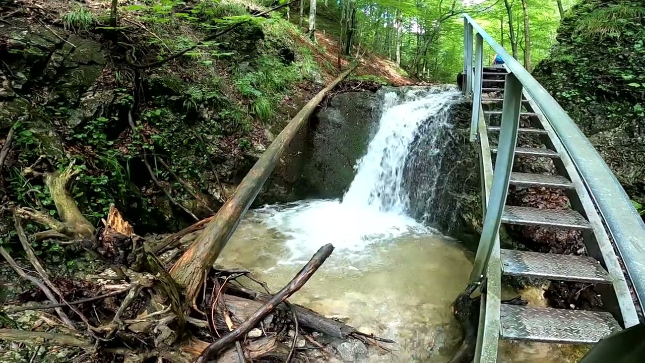 Jánošíkove diery + Velký Rozsutec 4k