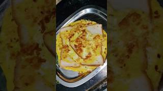 Street Style Egg Bread at Home 🏠✨#EggBread #Shorts #Breakfast #EasyRecipe #FoodShorts #ViralShorts