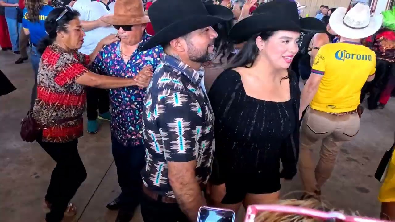 La pulga de álamo tx con el grupo que se abra la Rueda con el grupo.....