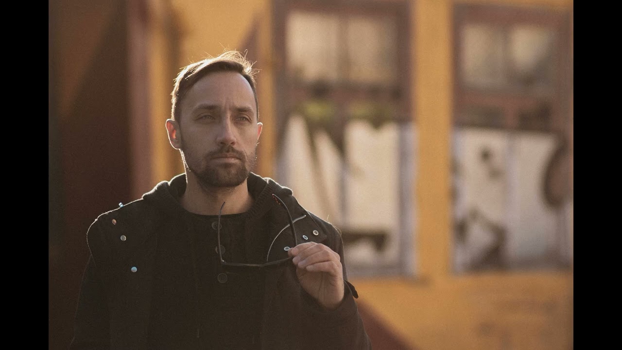 Elis Be - I'm happy pearson Distorted reality mix