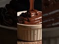 Lava Cake ASMR | 深夜切開爆漿巧克力的瞬間