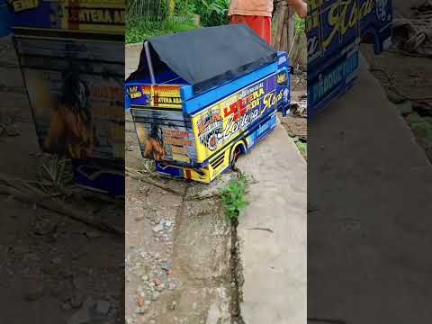 detik detik truk