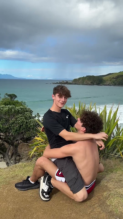 The love of a boyfriend is worth a thousand kisses 😳😍 #love #boys #couple #newzealand #happiness