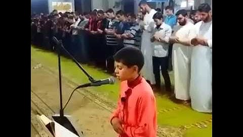 تلاوة رائعة لطفل فلسطيني من غزة خاشعة جدا