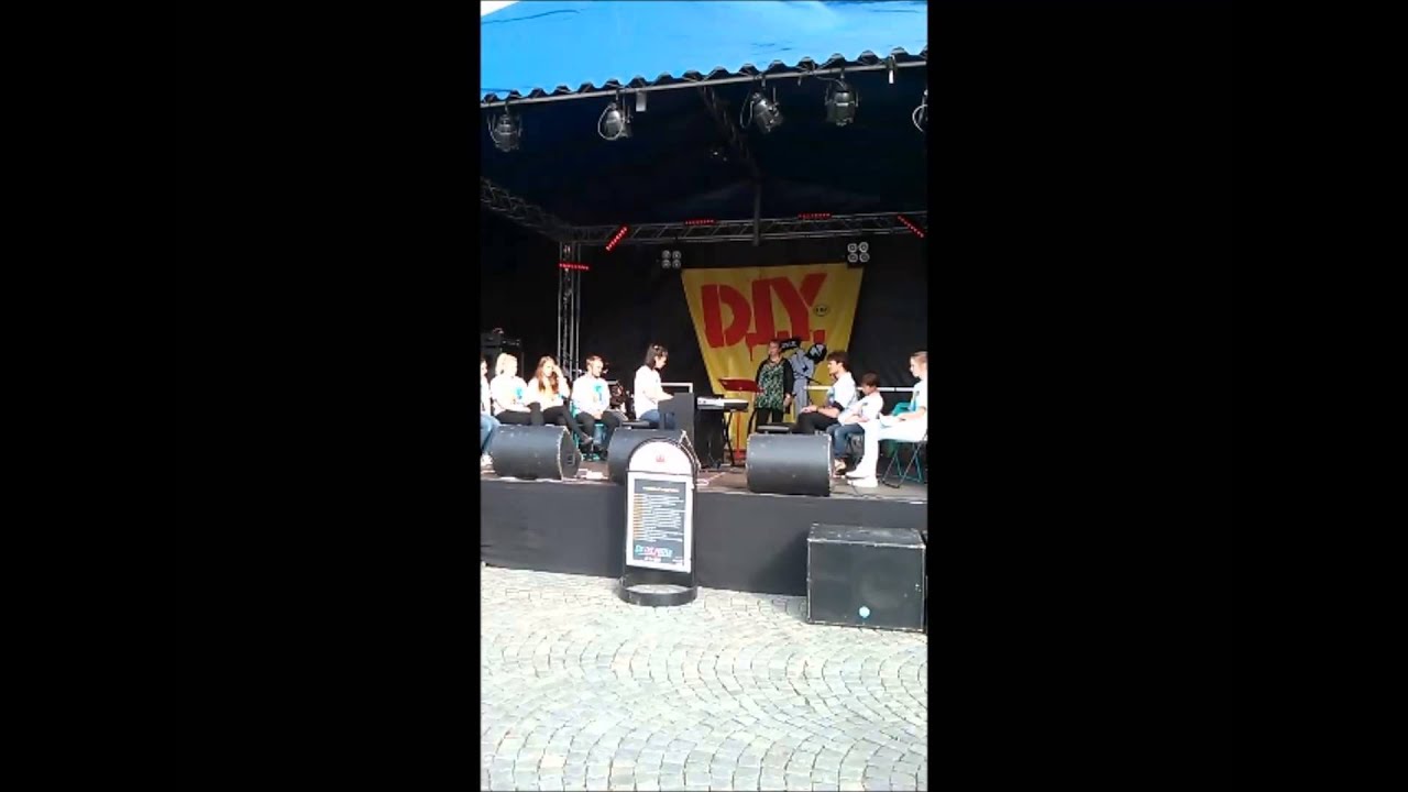 Angela Ye - River flows (Yurima)