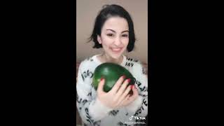 Ece Ronay - Karpuz Ti̇k Tok Vi̇deolari