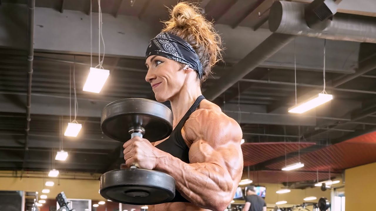 Кимберли «Дризл» Дризен – элитная спортсменка в женском бодибилдинге.