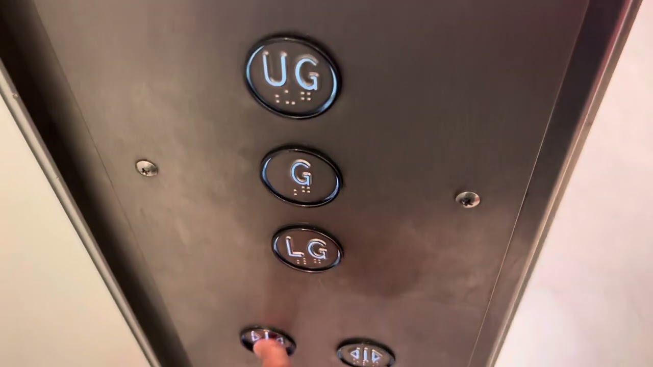 UK STENTORGATE INDICATOR: OTIS 300 VFE Traction Elevator @ Nike Store, Sydney, Australia