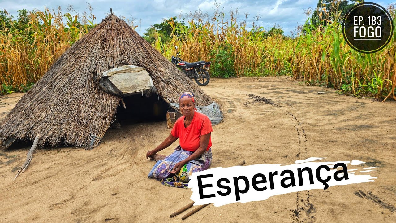 Você Não Vai Acreditar 😢😱: Ela Mora Nesta Casa Humilde, Chuva e Vento São O maior Inimigo 