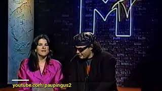 Martha Debayle y Claudio Yarto Comentando los VMAS 1992