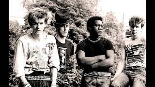 UK DECAY - Singles (1979 - 1982)