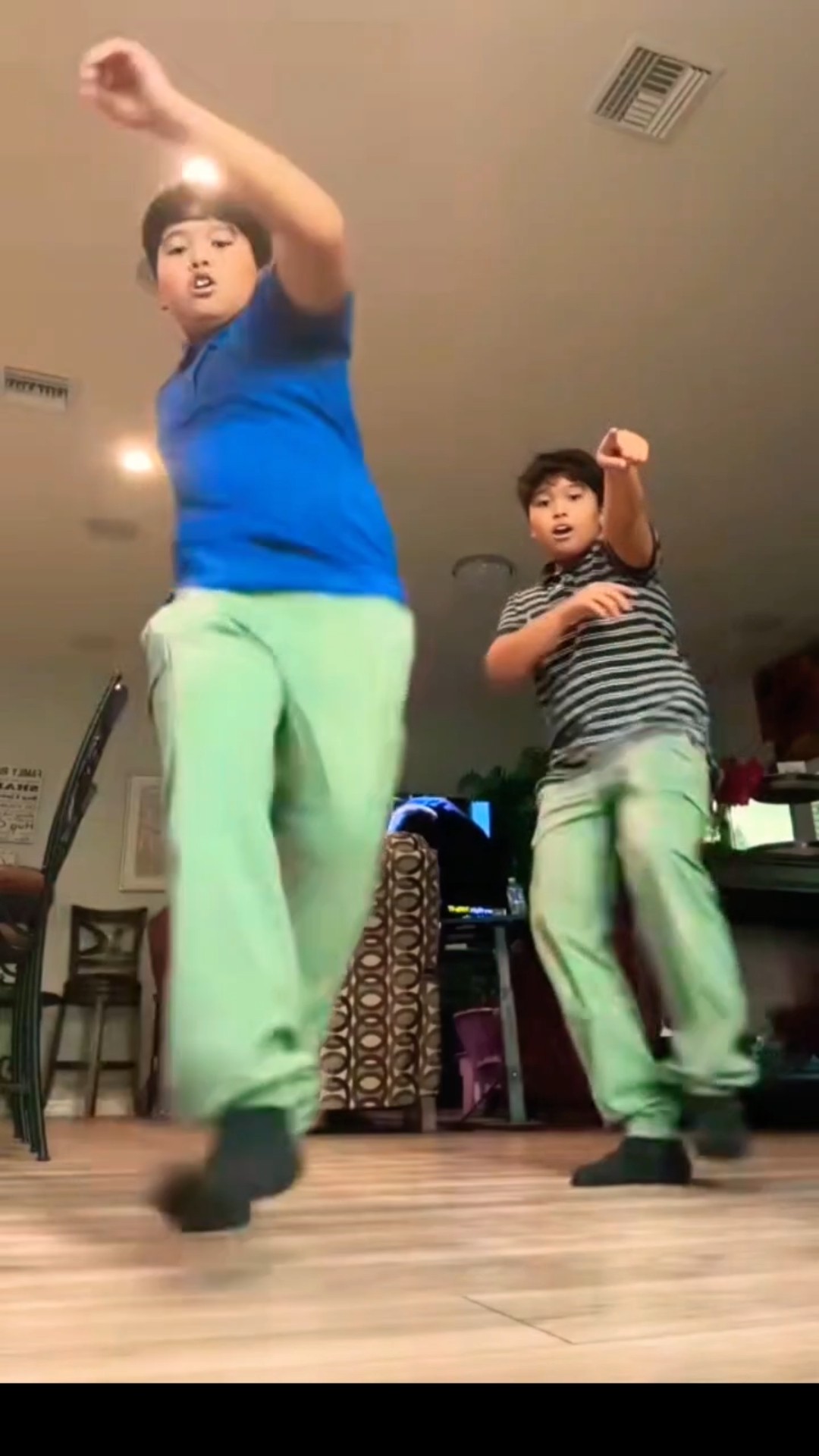 IShowspeed Dance ?? #foryou #dance #twindance #shorts