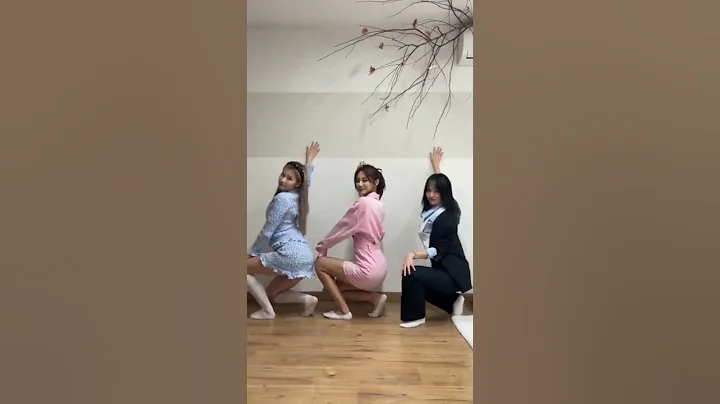 Mina understand the assignment 😂#mina #twice #sharon