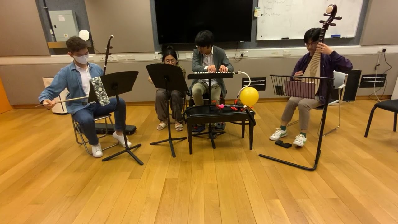 鱗鱗若水舞光翩