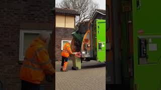 Geesink Norba Rl200 Collecting Garden Waste In Milton Keynes