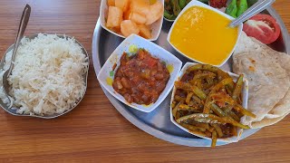 Lasaniya Guvar Nu Shak, Chana Lot Marcha No Sambharo, Full Thali In Lunch