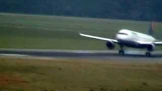 Düsseldorf - Lufthansa A320 Stormy Landing