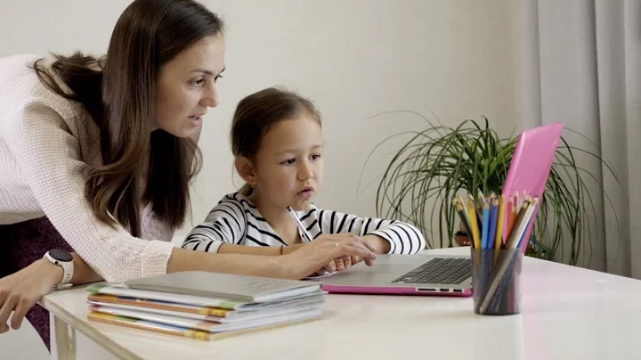 Expert advice on distance learning for parents and students