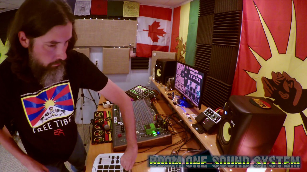 Boom One Sound System - Bully Bully (ft. B. Davis) LIVE Dub Mix