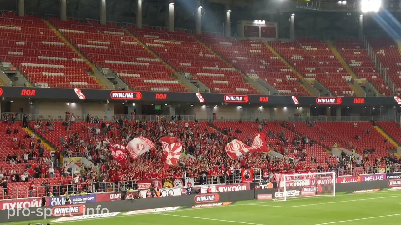 Вот так МОЩНА ТРИБУНА без Fan ID: Спартаковские фанаты на матче с Витебском