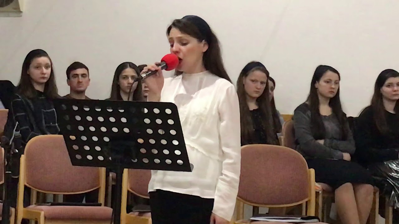 Tamara Moga  Vine Isus