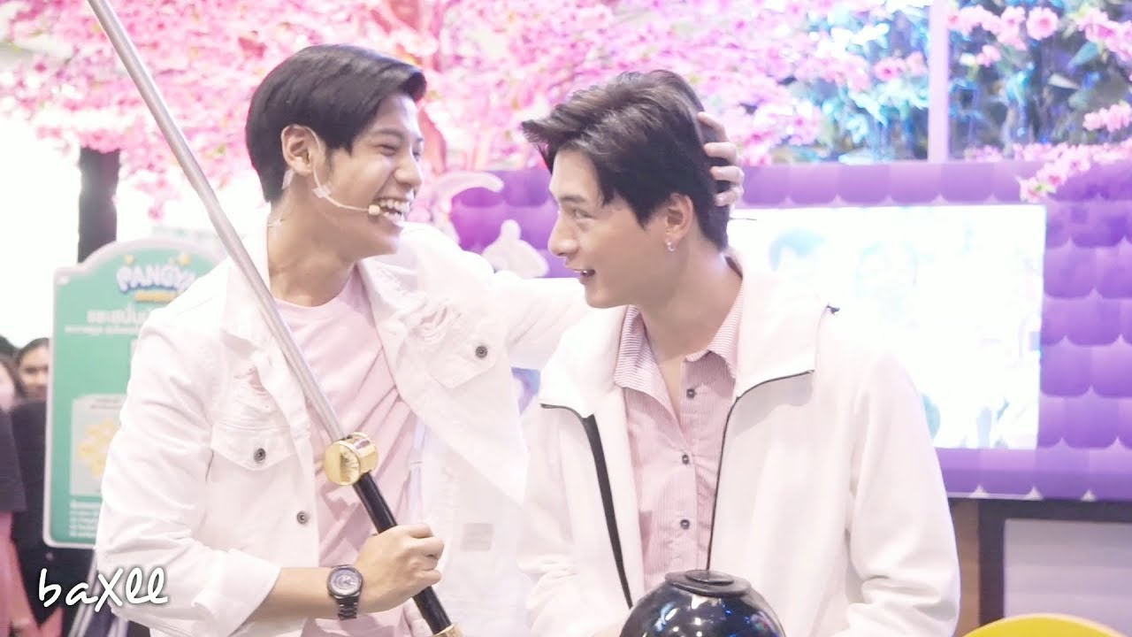 180311 Singto&Krist - Pangya Live On Green @ Siam Square One