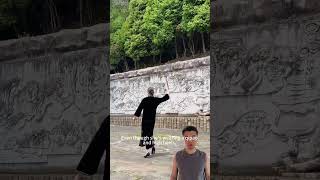 it doesn't hinder her broadsword skills in the slightest#kungfu #martialarts