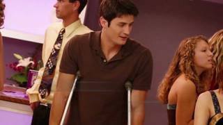 Nathan Scott (& Haley): Nobody Drinks Alone