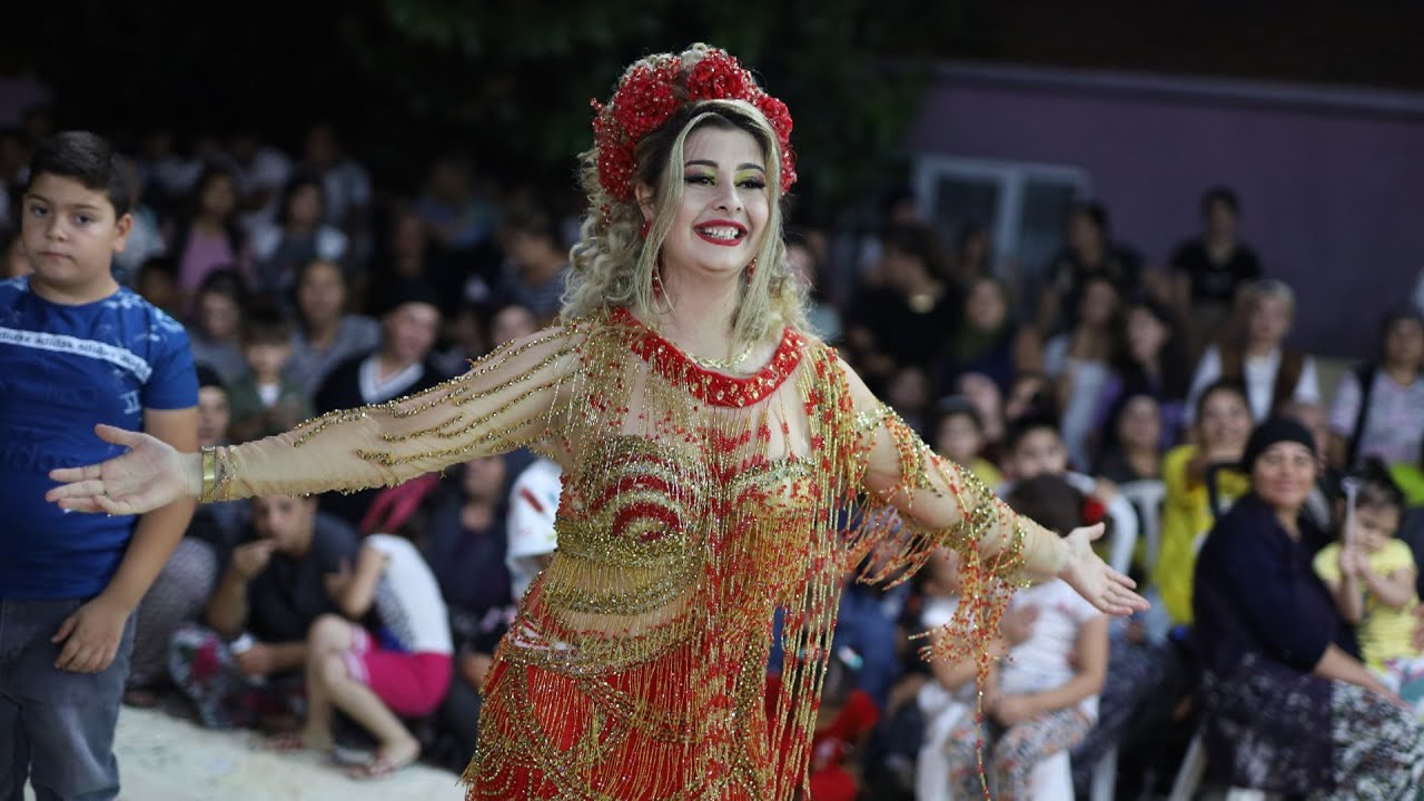 GELİN HANIMIN MUHTEŞEM OYUNLARI...