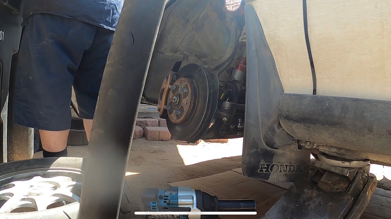 Turbo 1990 Honda Civic EF Sedan front lower ball joint replacement (old