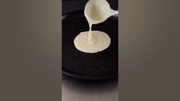 How to make Chocolate Chip Pancakes #shorts #breakfast #chocochip #easy #pancake