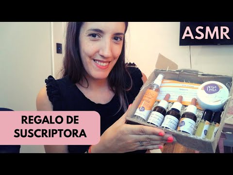 ASMR en español - Abriendo Regalo de Suscriptora - Show and tell en soft spoken
