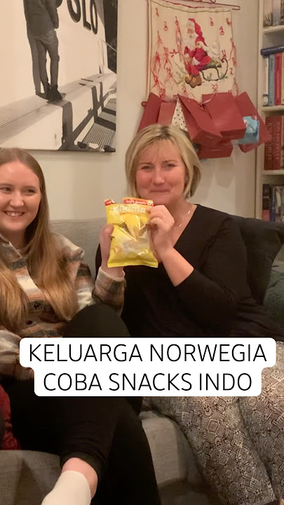 KELUARGA NORWEGIA COBA JAJANAN INDONESIA
