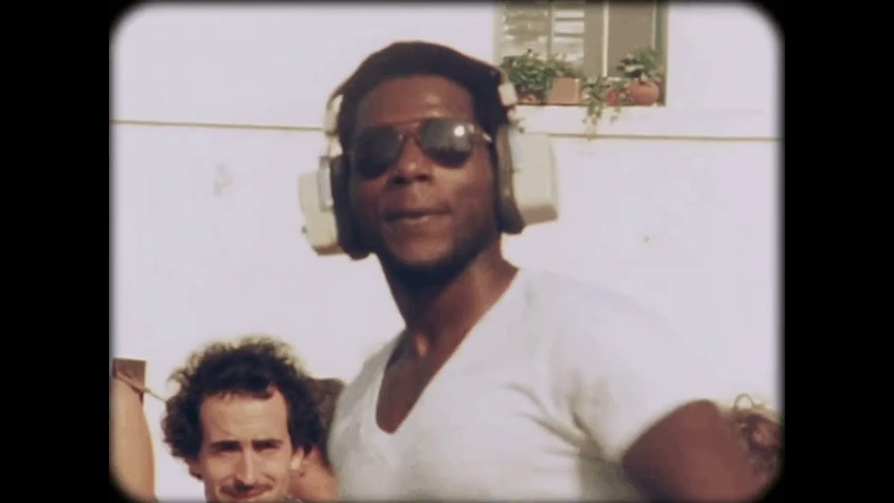 "New Class" (Dance Wile The World Blowing Up) - CharlieMumbles & Quiet Wyatt