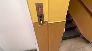 (R3) 2001 Thyssen Dover FLW 21 Oildraulic Elevator | King Soopers | Cheyenne, WY