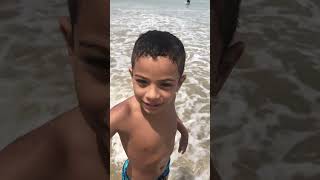 Os Primos Cavalcantes Na Praia . Pegando Onda