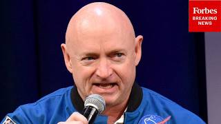 Winning Elections Is Not Rocket Science Mark Kelly Brings Down The House With Election Joke