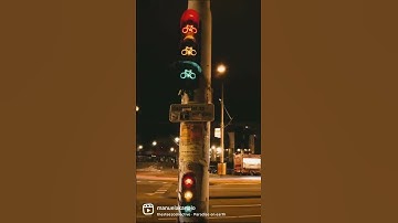 Thumbnail of Amsterdam is like.....(reel)