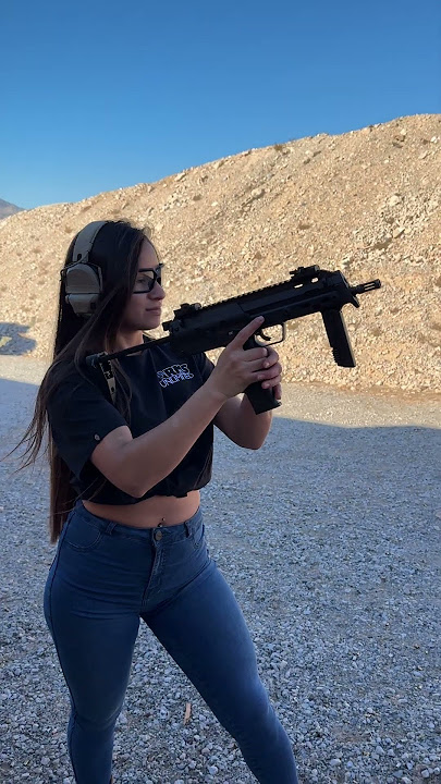 Shooting the HK MP7