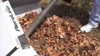 Fast and easy leaf cleanup with Aeroleaf Bagger