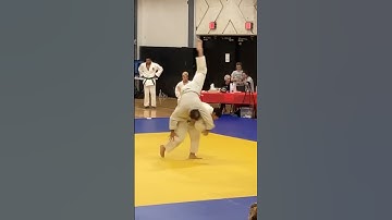 Judo vs. BJJ ends just how you expect... #judo #bjj #fight  #sports #shorts #trending