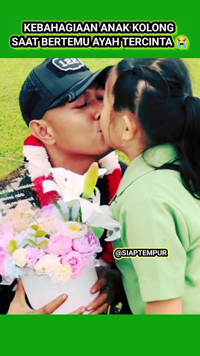 A sincere hug and kiss from the TNI for their little daughter🥰#shorts #short #army #tniad #tentara