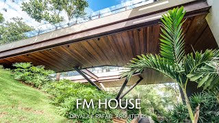 Lightness and Modernity in this Luxury Home on a 37-Meter Sloping Site