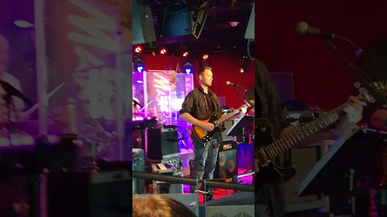 FERNANDOZ - Leva i kärlekens namn