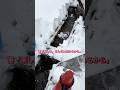 側溝の水の量が多いので、どんどん雪を崩してはドボンしていった時、妻が最後に語った感想をどうぞ #飯山市 #長野県 #雪 #snow